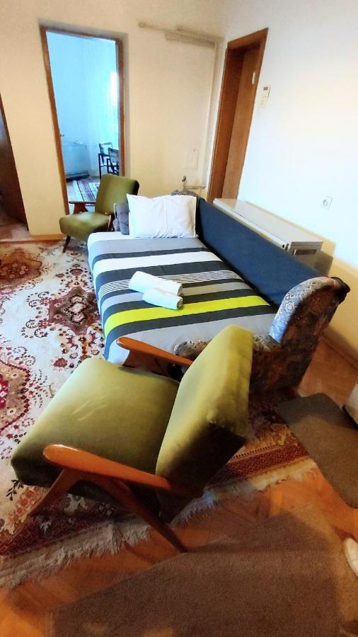 Digital Nomad Comfy Apartment,Foot Mountain Vodno And Millennium Cross,19 Min By Walk To Cener,Free Parking Skopje Exterior foto