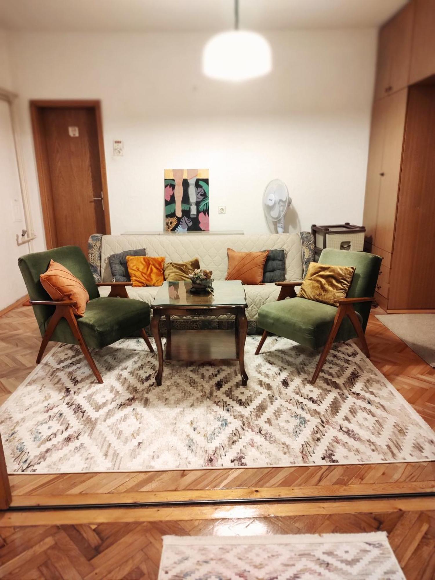 Digital Nomad Comfy Apartment,Foot Mountain Vodno And Millennium Cross,19 Min By Walk To Cener,Free Parking Skopje Exterior foto